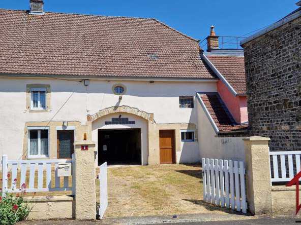 Maison de Village de 106 m² à Preigney avec Jardin