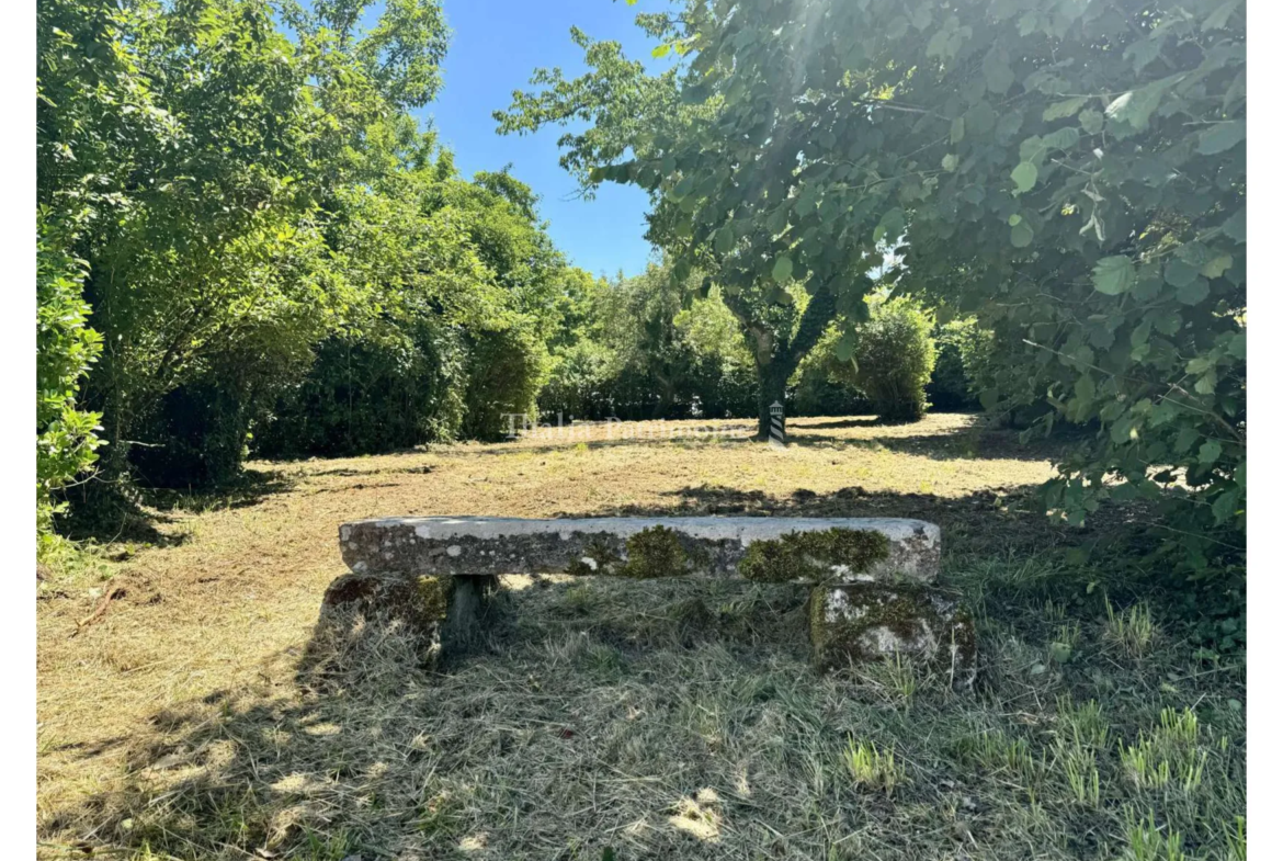 Terrain à bâtir de 722 m² à vendre à Camblanes-et-Meynac 