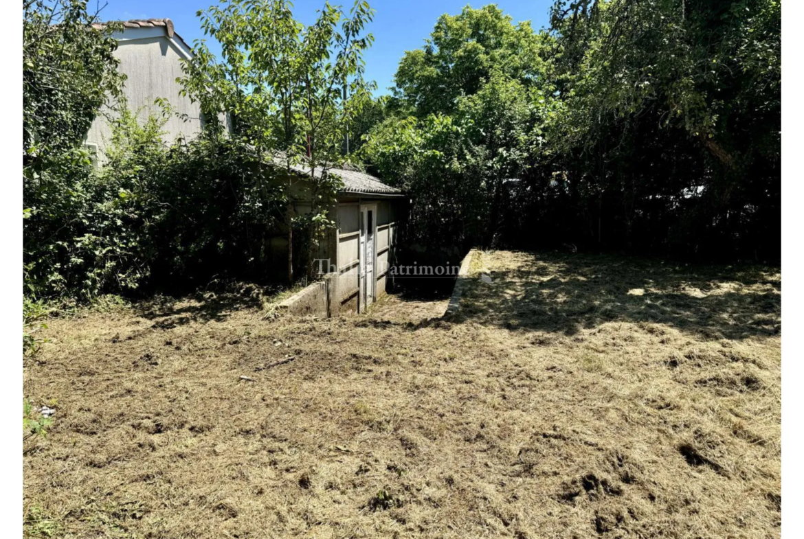 Terrain à bâtir de 722 m² à vendre à Camblanes-et-Meynac 