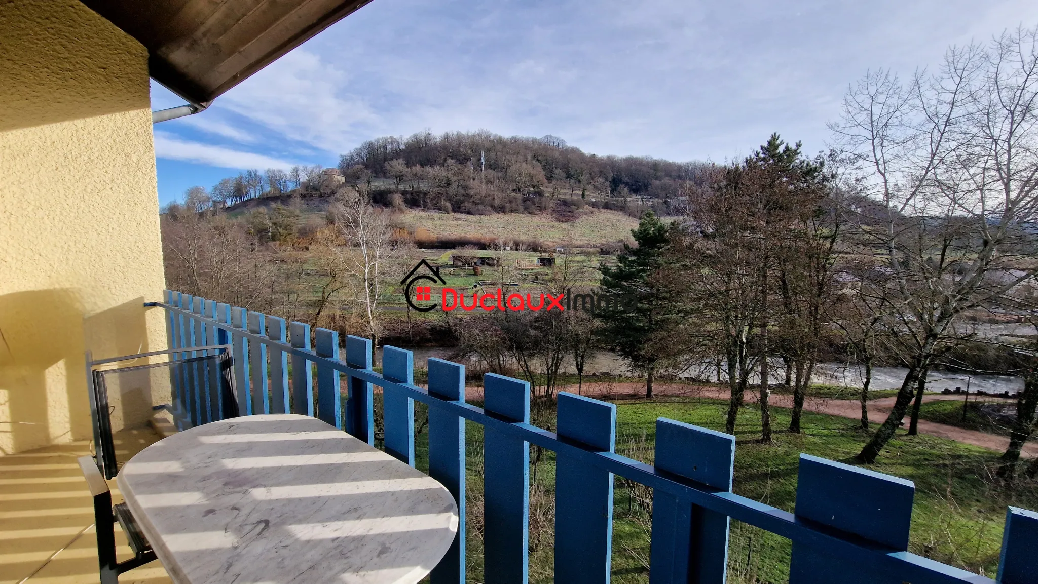 DUPLEX de 118 m² à Aurillac avec balcon et garage 