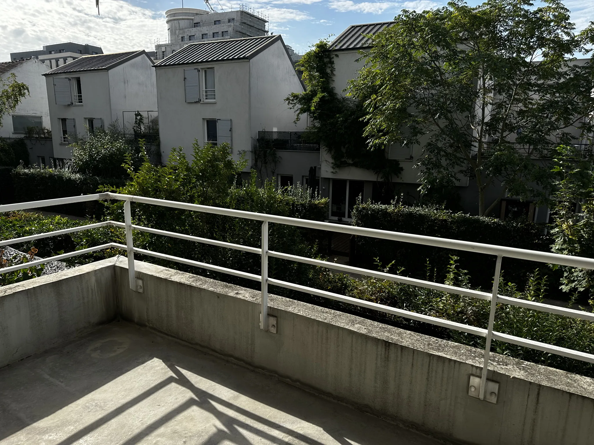 Vente - Deux pièces avec terrasse - Immeuble récent à Saint-Ouen 