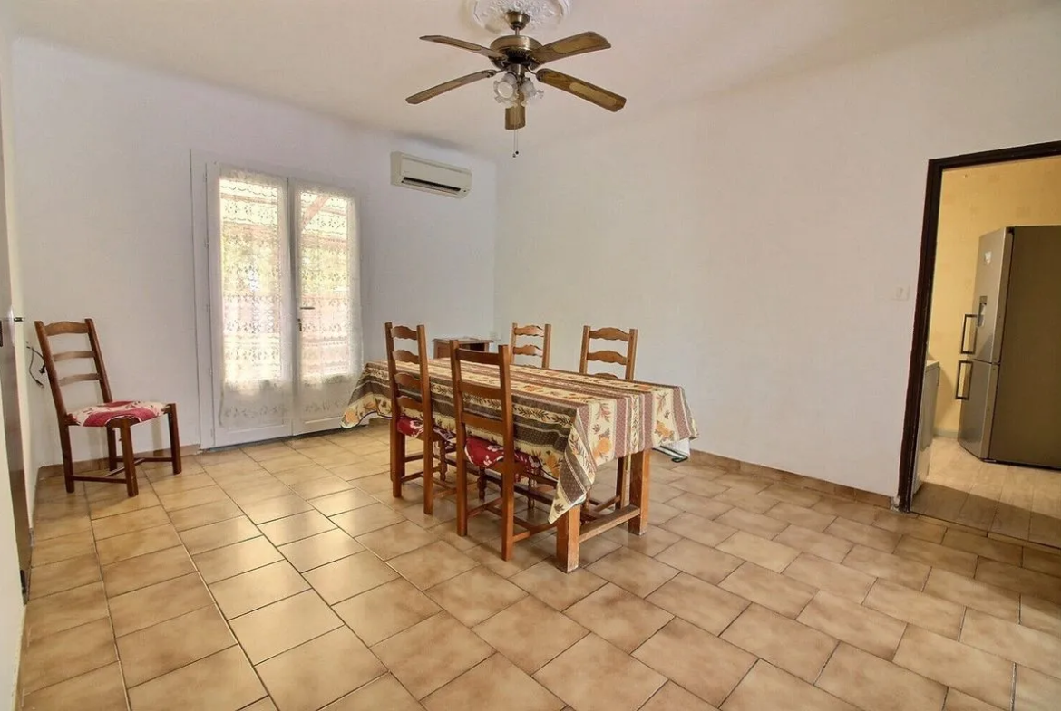 Maison à vendre à Gardanne avec terrasse et jardin 