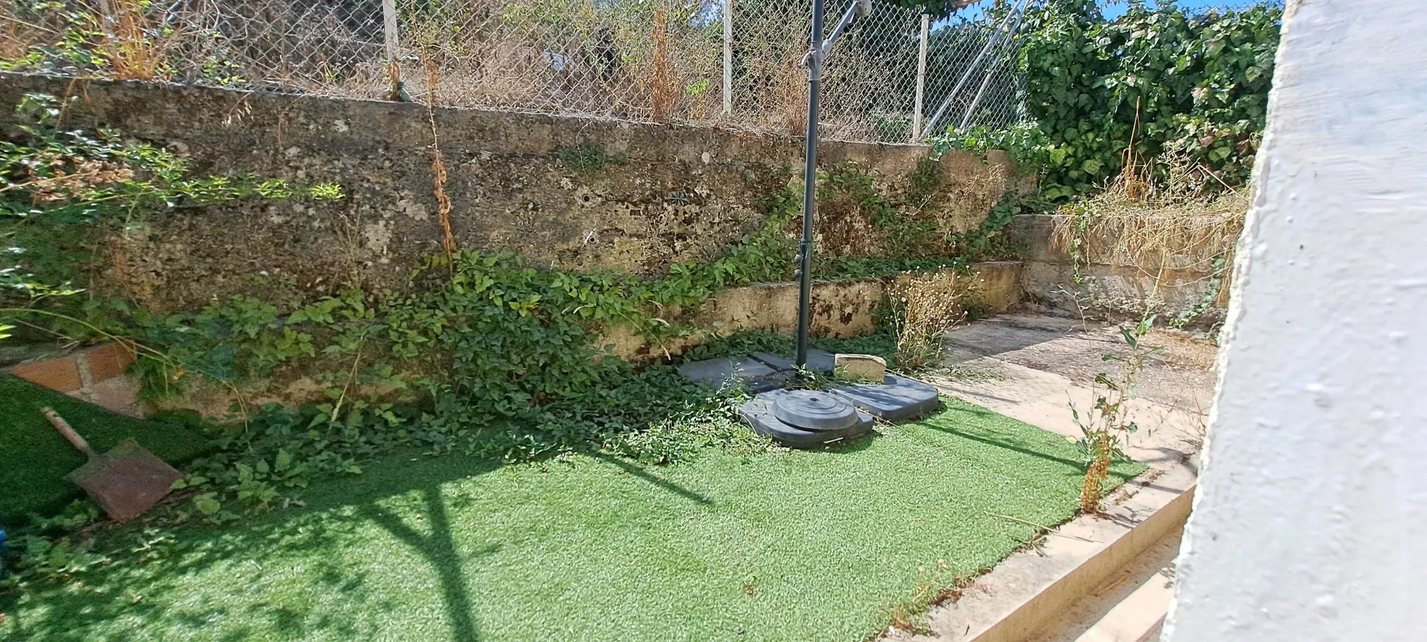 Maison à vendre à Gardanne avec terrasse et jardin 