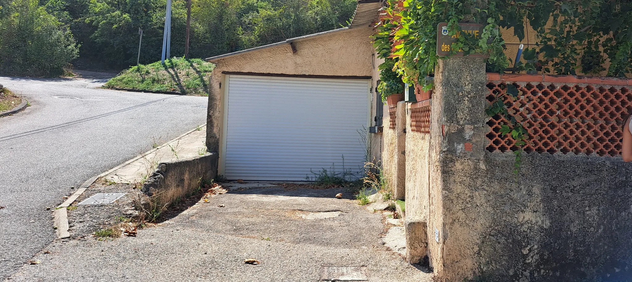 Maison à vendre à Gardanne avec terrasse et jardin 