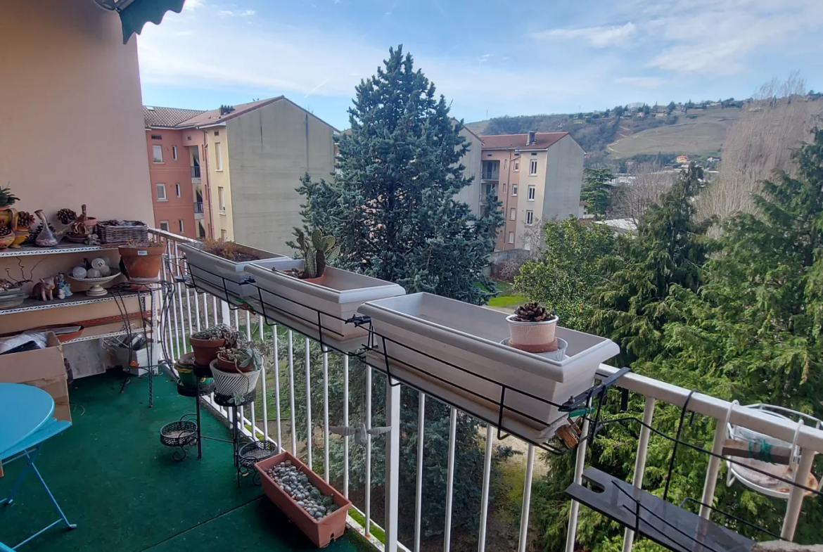 Appartement T4 lumineux avec balcon à Vienne Sud 