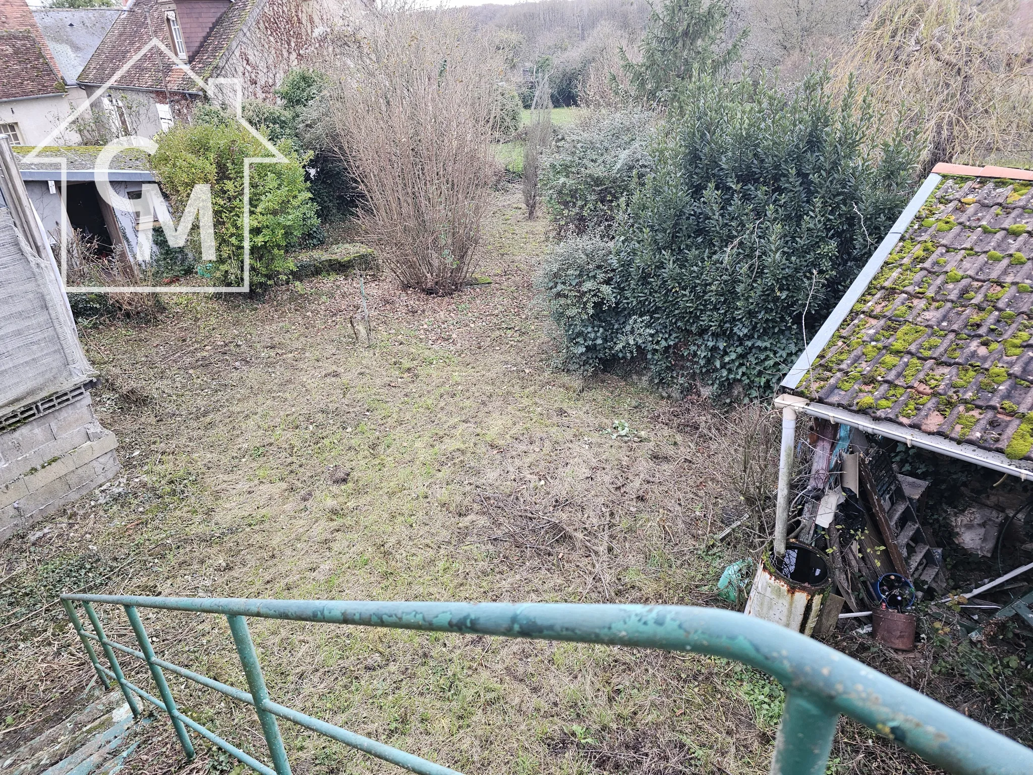 Maison de ville avec jardin à vendre à Garigny 