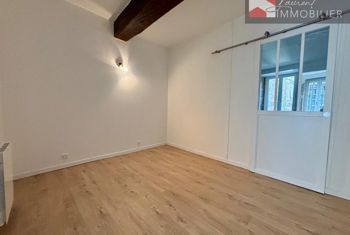 Appartement rénové 35,61 m² au centre de Bourg-en-Bresse - 128 000 € 