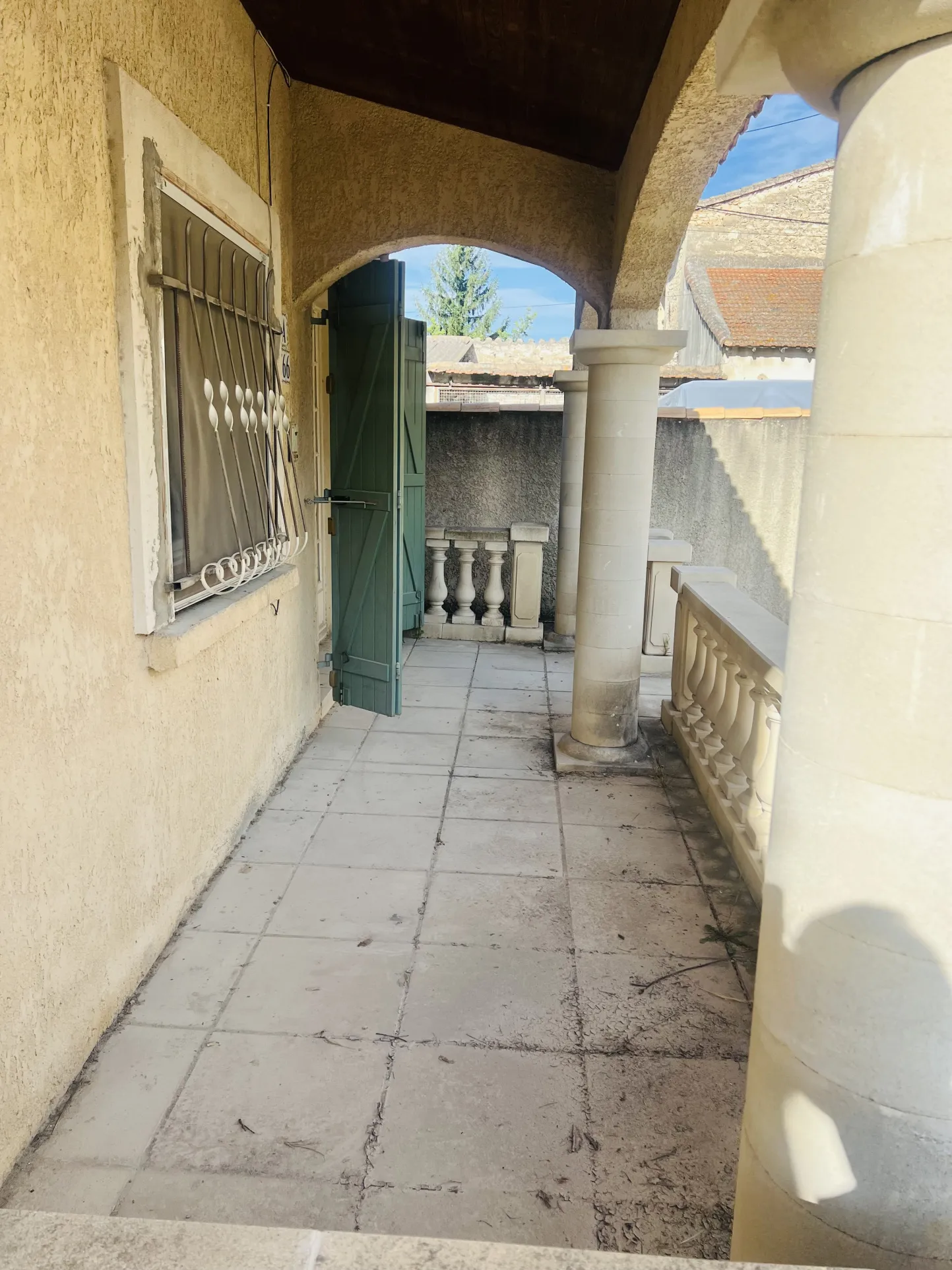 Vente - Villa Type 2 avec cour et terrasse à Lunel Viel 