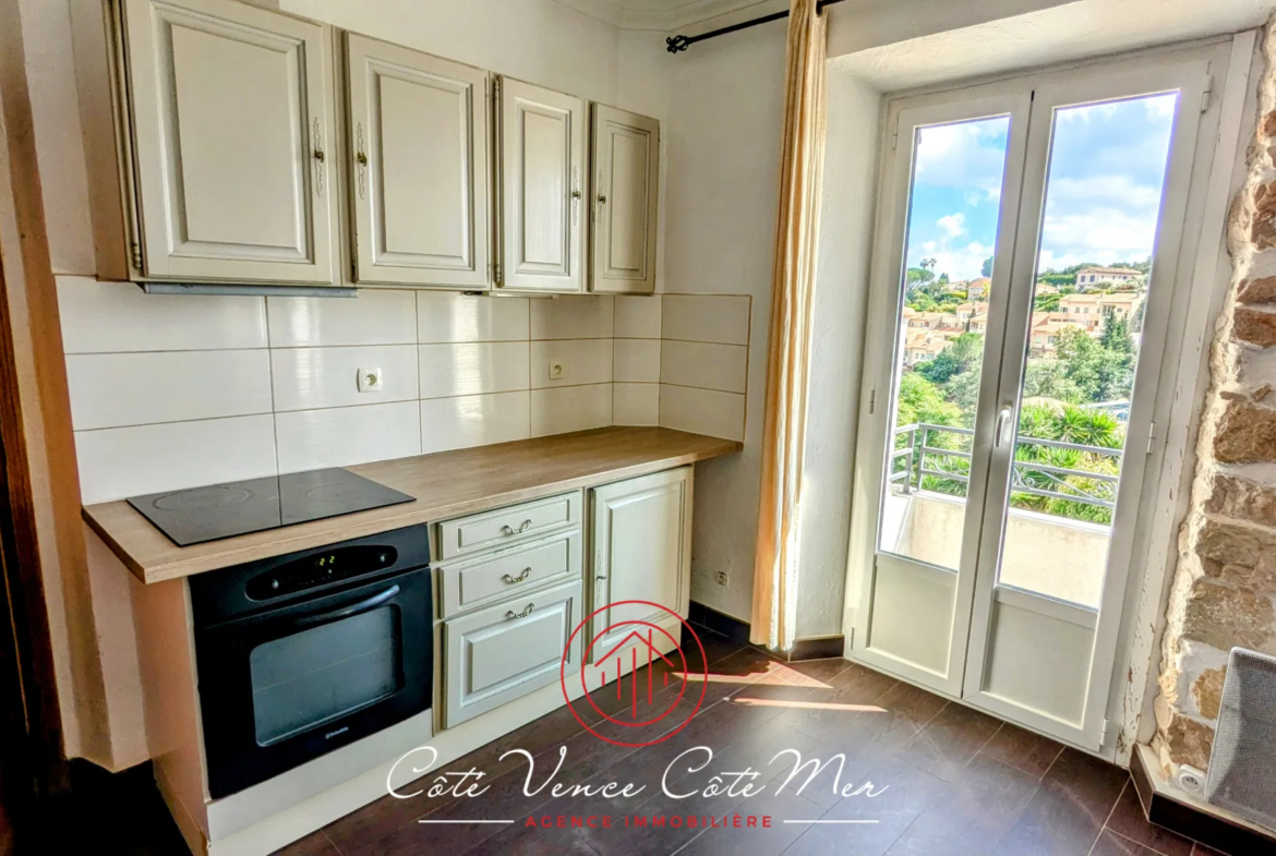 À vendre : Appartement 2 pièces avec terrasse et jardin à Vence 