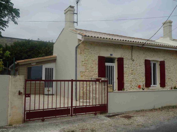 Maison en pierre rénovée avec jardin à Saint Ciers sur Gironde