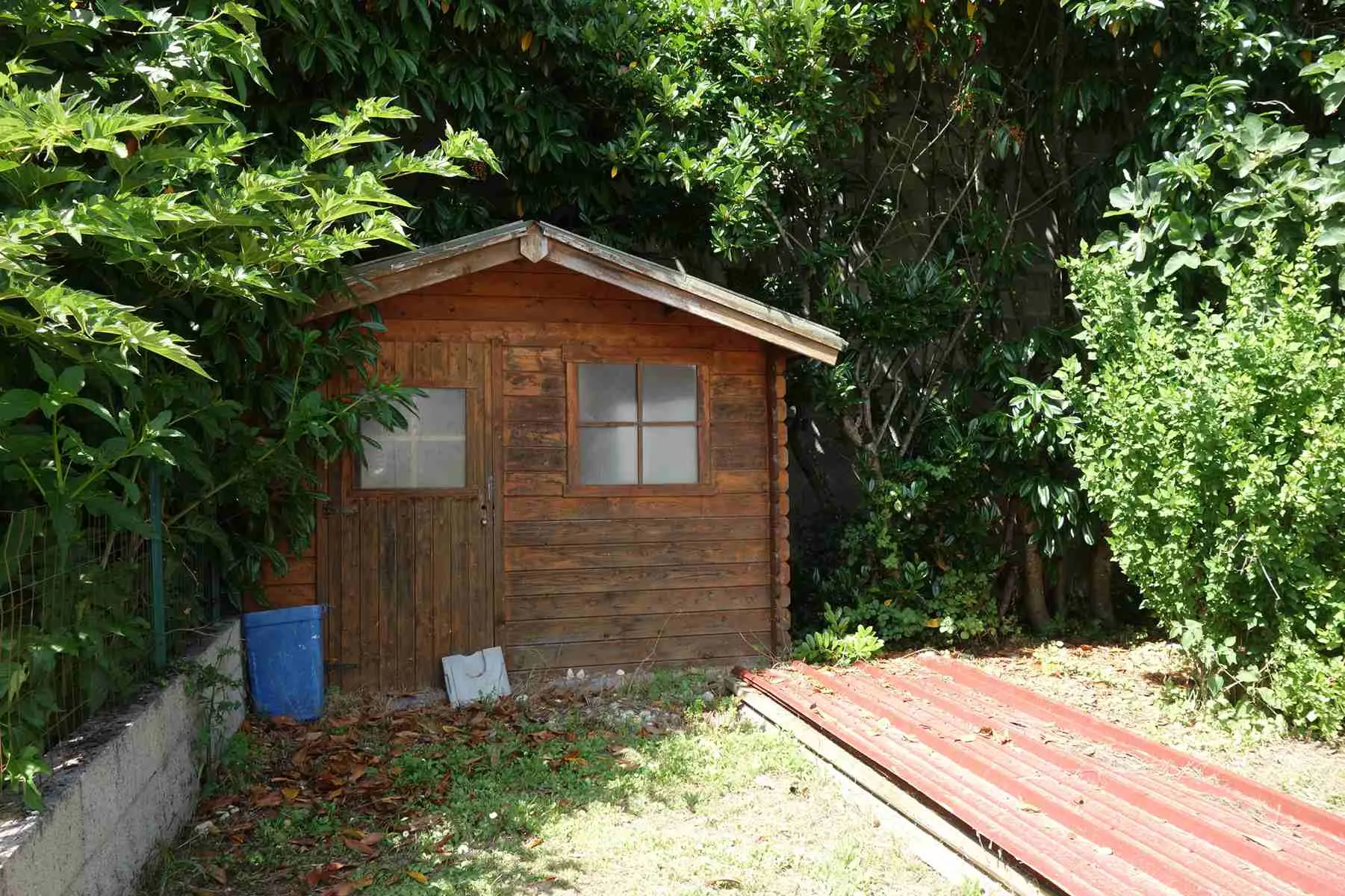 Maison en pierre rénovée avec jardin à Saint Ciers sur Gironde 