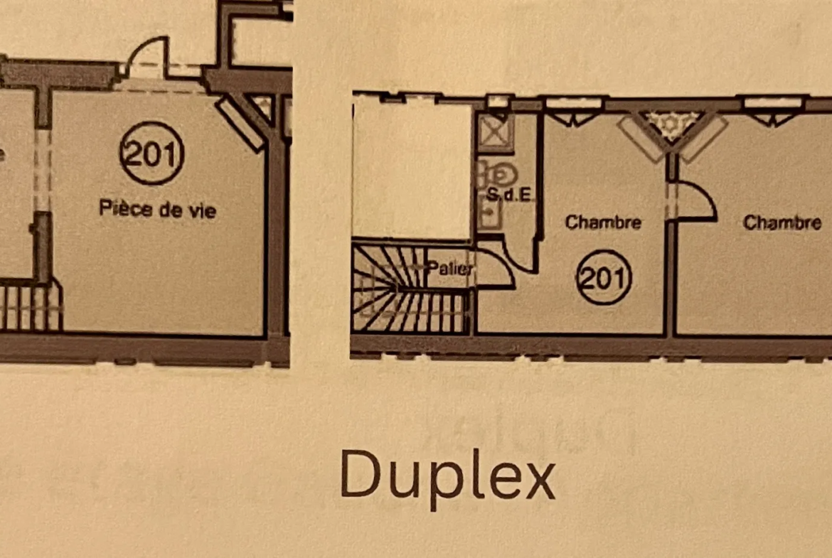 À vendre : Pavillon 2 pièces à rénover à St-Maur-des-Fossés 