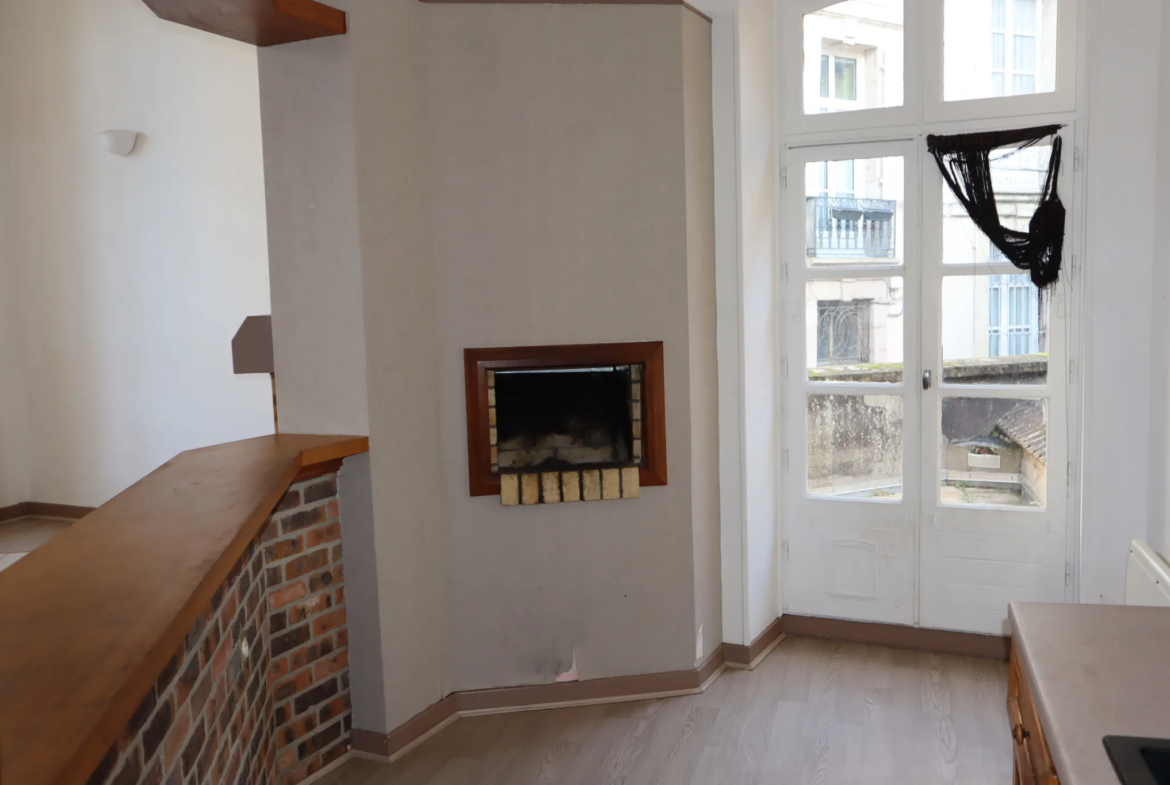 Vente appartement atypique en triplex à Autun 