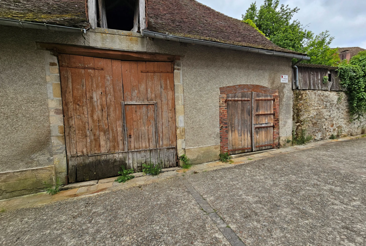 Maison à rénover avec grange à Lubersac - 32700 € 