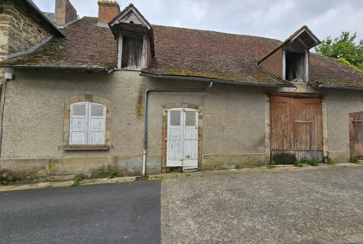 Maison à rénover avec grange à Lubersac - 32700 € 