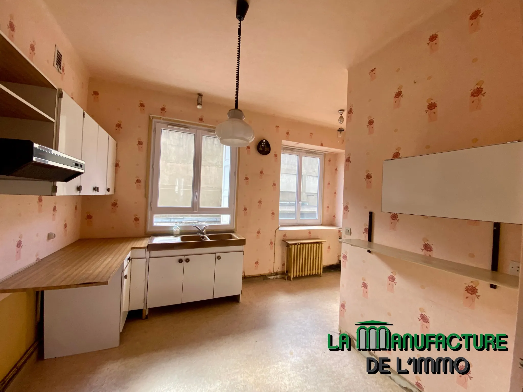 Appartement F6 à Saint-Etienne avec Vue sur Place Fourneyron 