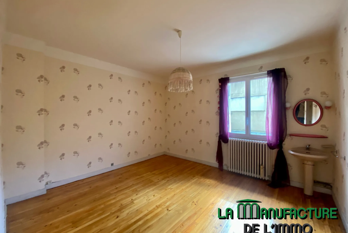 Appartement F6 avec balcon - Place Fourneyron, Saint-Étienne 