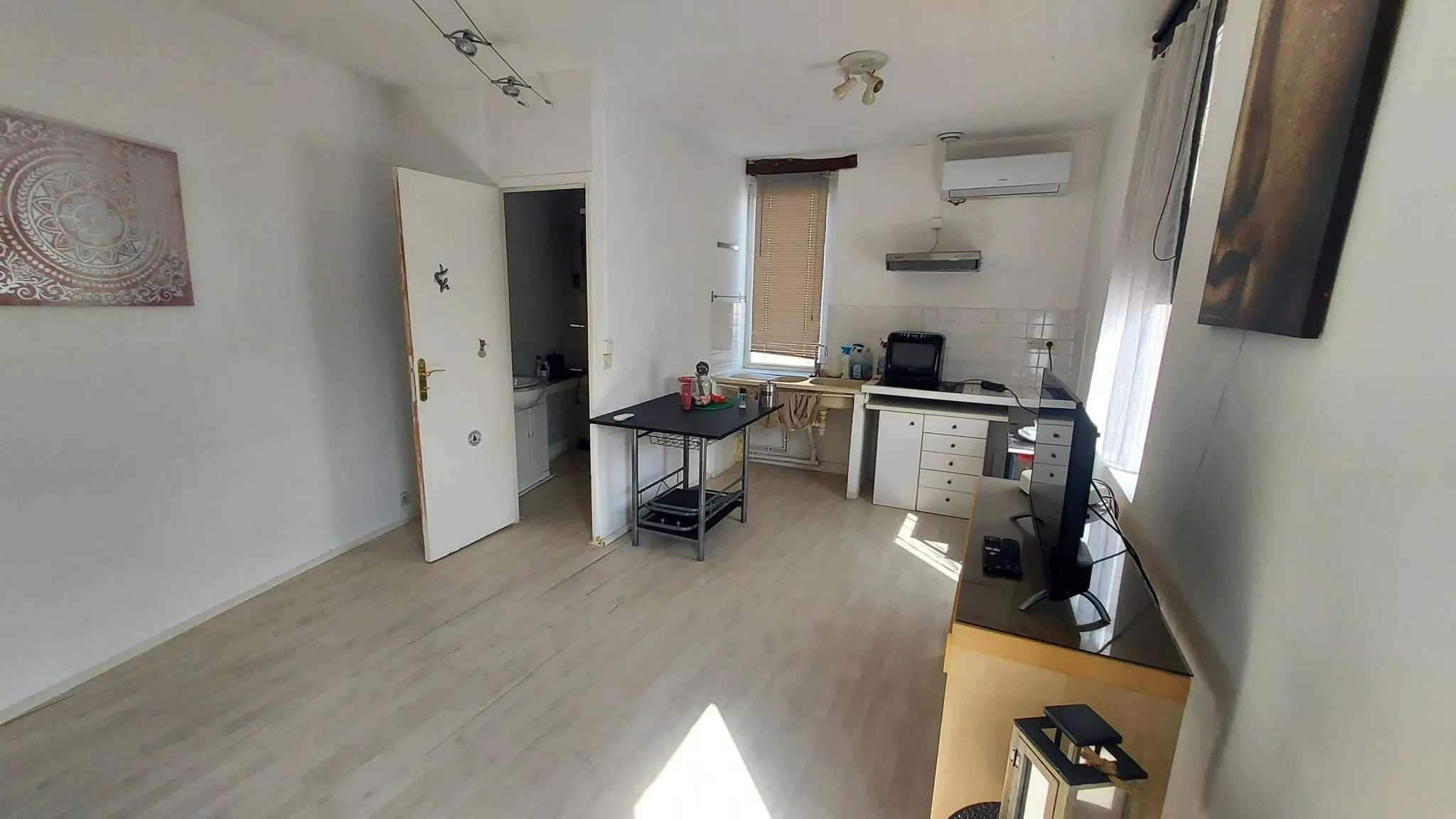 À vendre : Maison mixte avec rendement à Auterive 