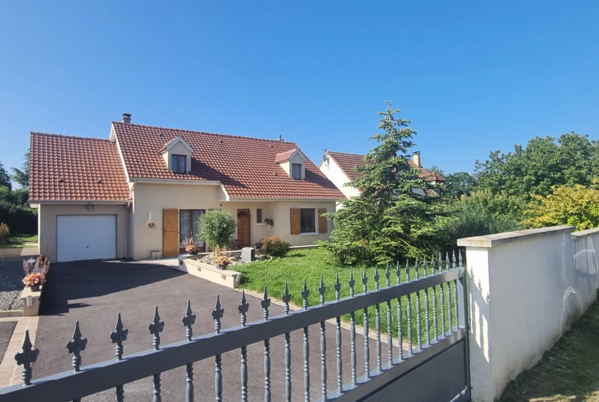 Maison traditionnelle à Auneau avec 4 chambres 