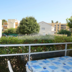 À vendre : F2 + Cabine avec Terrasse et Parking à Cavalaire sur Mer