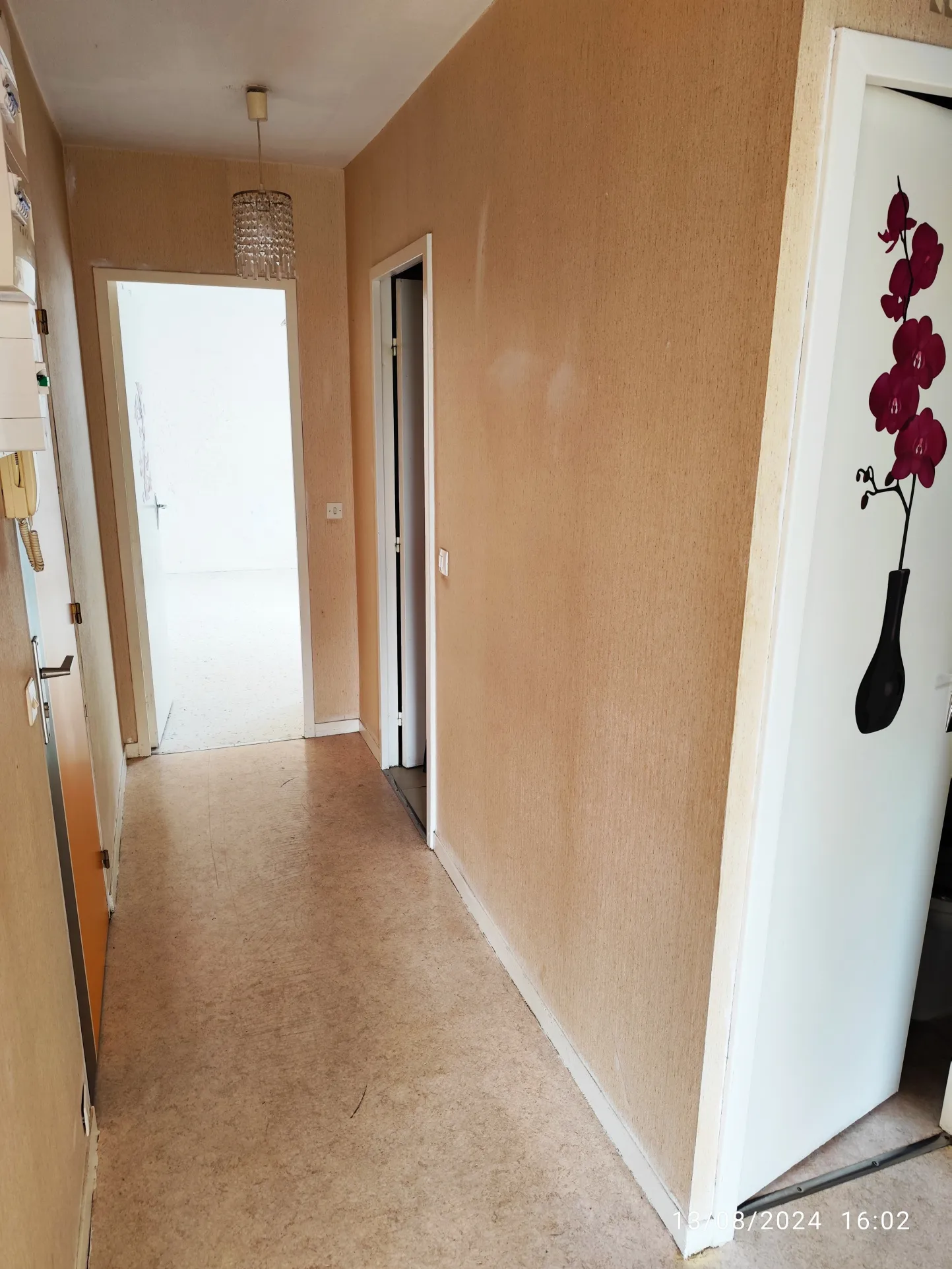 Appartement T2 à vendre à Pontoise avec balcon et parking 