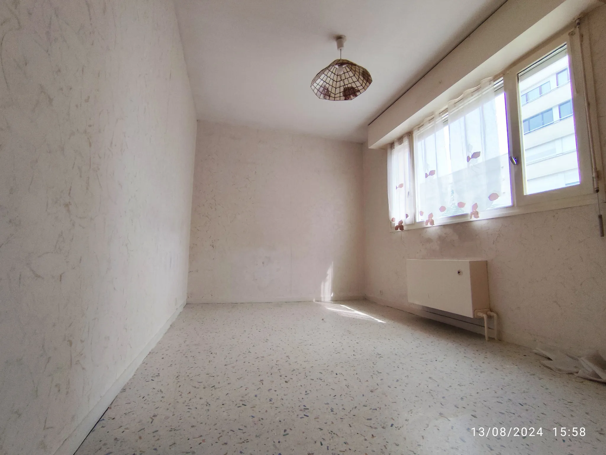 À vendre : appartement T2 dernier étage avec balcon à Pontoise 