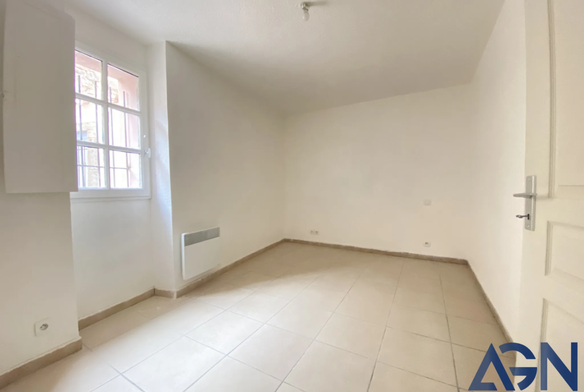 À VENDRE : Appartement 2 pièces rénové de 36 m² à Agde 