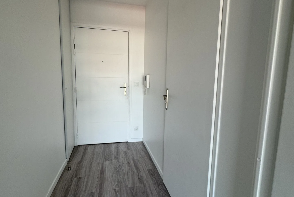 À vendre : Appartement 2 pièces de 43 m² à Cergy-le-Haut 