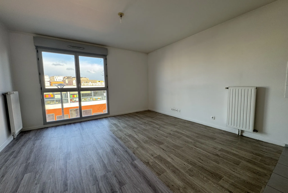 À vendre : Appartement 2 pièces de 43 m² à Cergy-le-Haut 