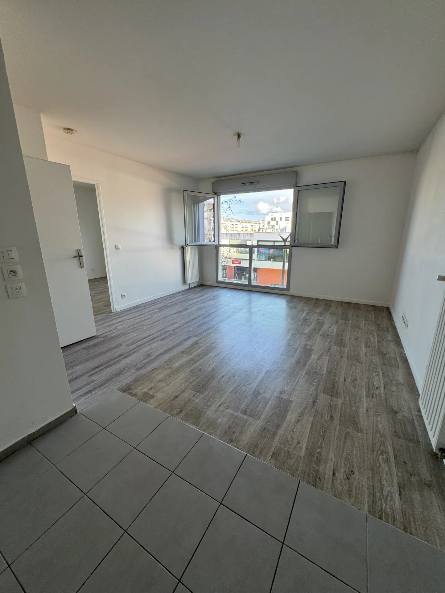 À vendre : Appartement 2 pièces de 43 m² à Cergy-le-Haut 