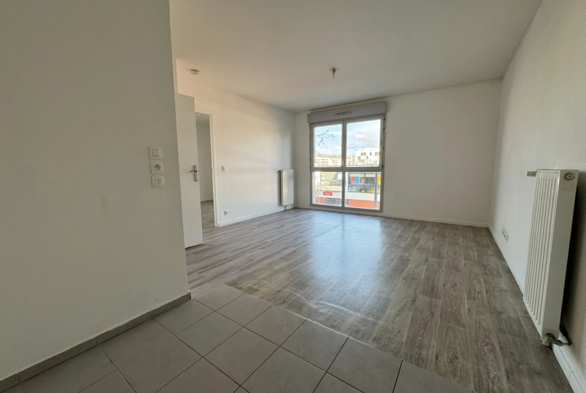 À vendre : Appartement 2 pièces de 43 m² à Cergy-le-Haut 