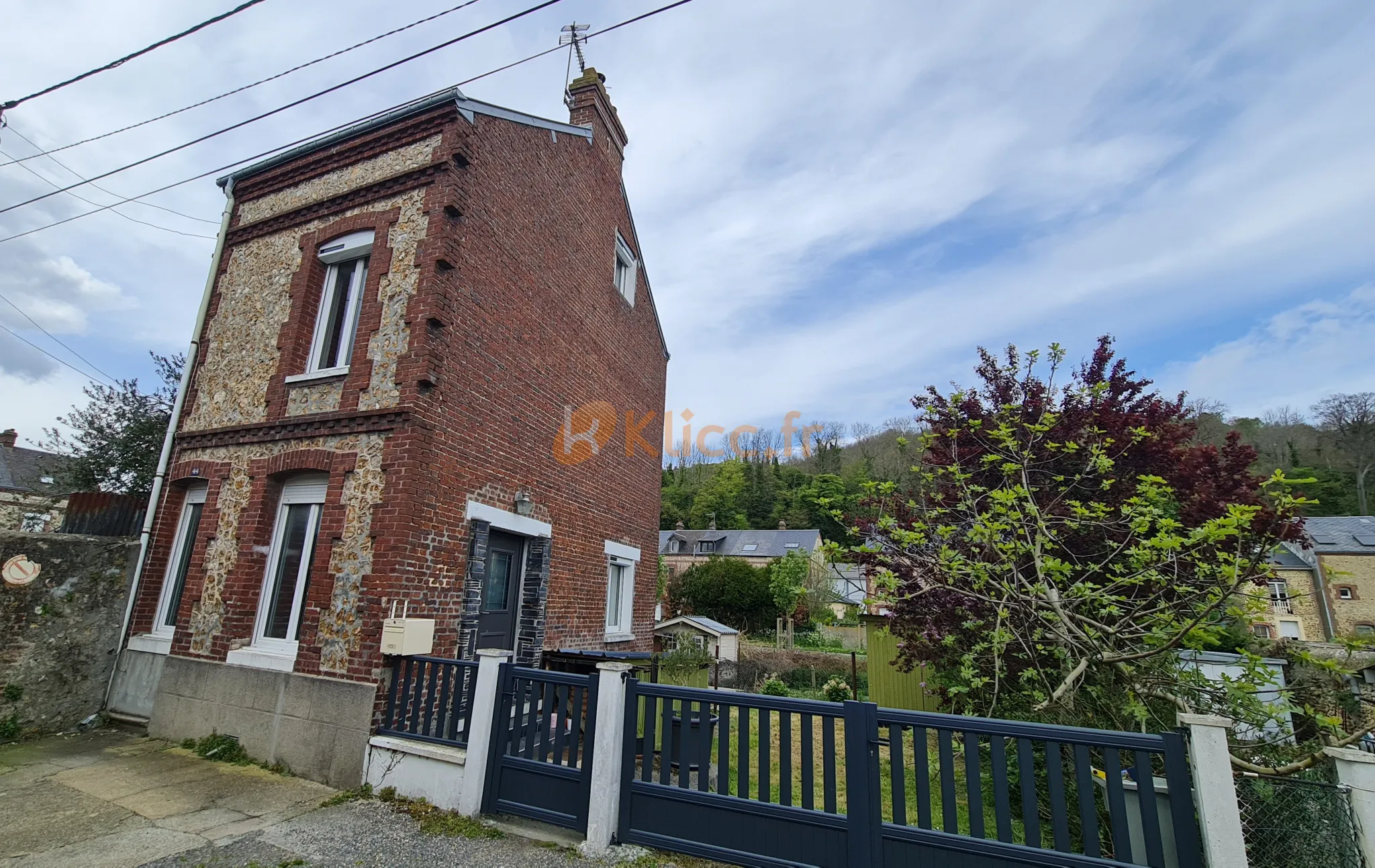 Maison à vendre à Fécamp - 3 chambres, jardin et terrasse 