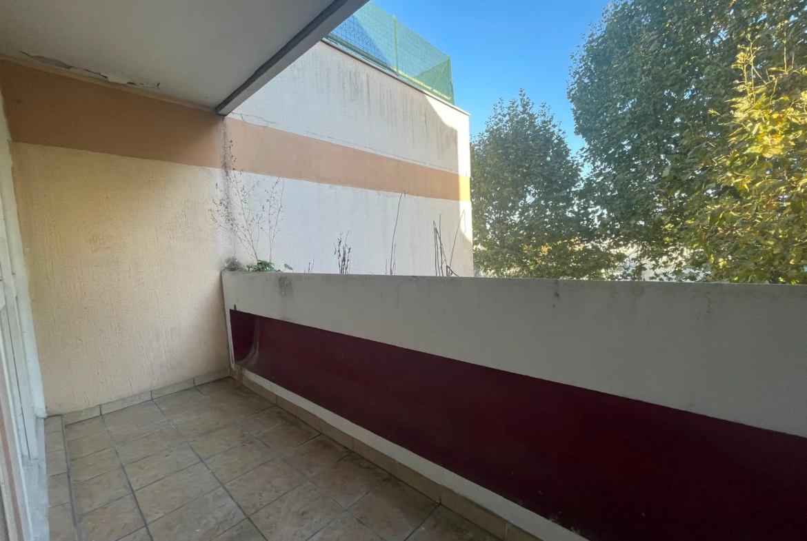 Appartement F2 à vendre à Villepinte - 56 m² avec balcon 