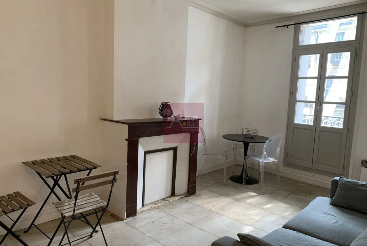 À vendre : Appartement 2 pièces à Montpellier Ecusson Peyrou 