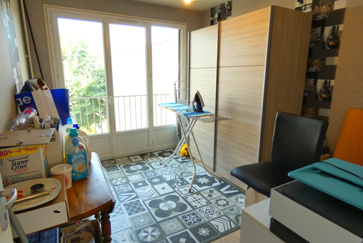 Beau T4 à vendre à Aurillac avec balcons et parking 