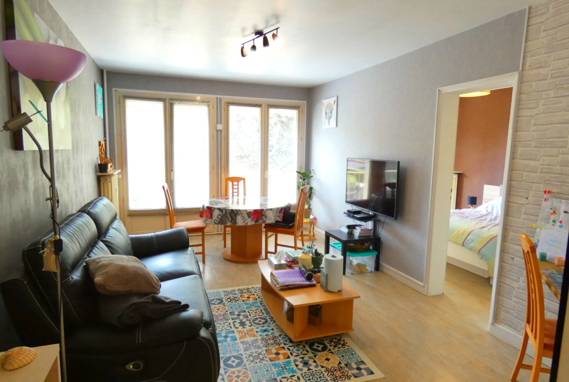 Beau T4 à vendre à Aurillac avec balcons et parking 