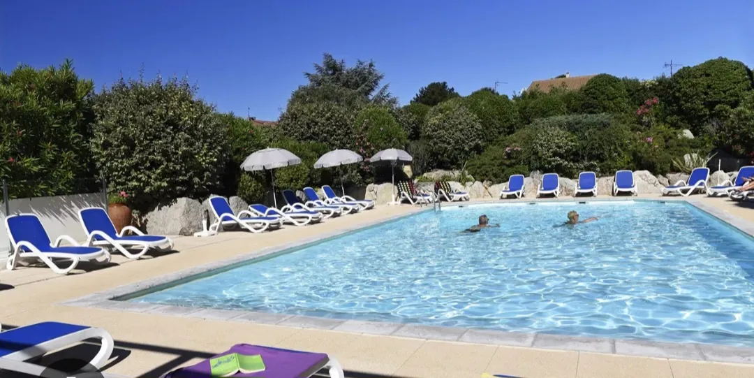 Studio climatisé en résidence avec piscine à Balaruc les Bains 