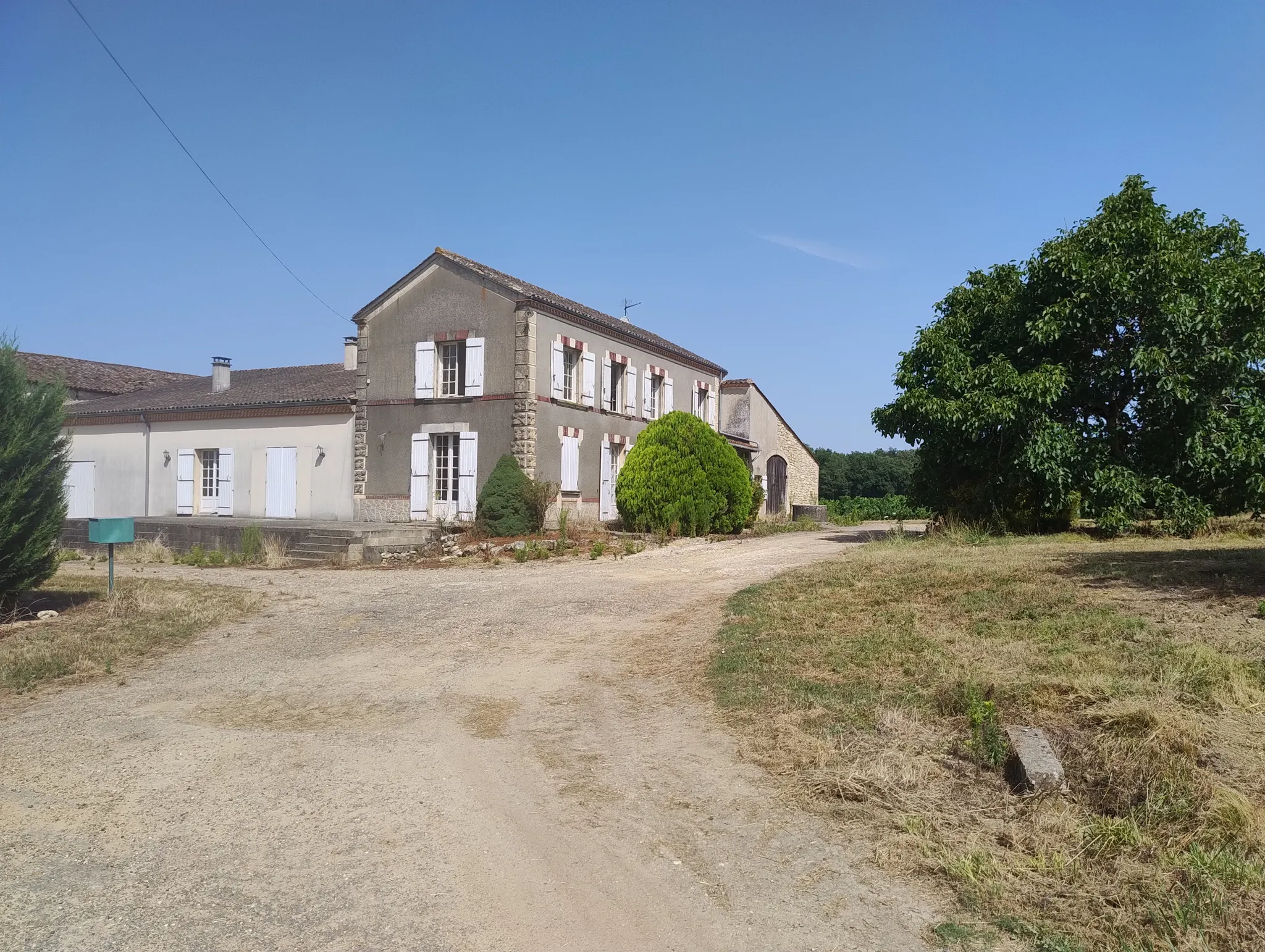 Vente d'Ancienne Ferme Viticole à Caplong, 33220 