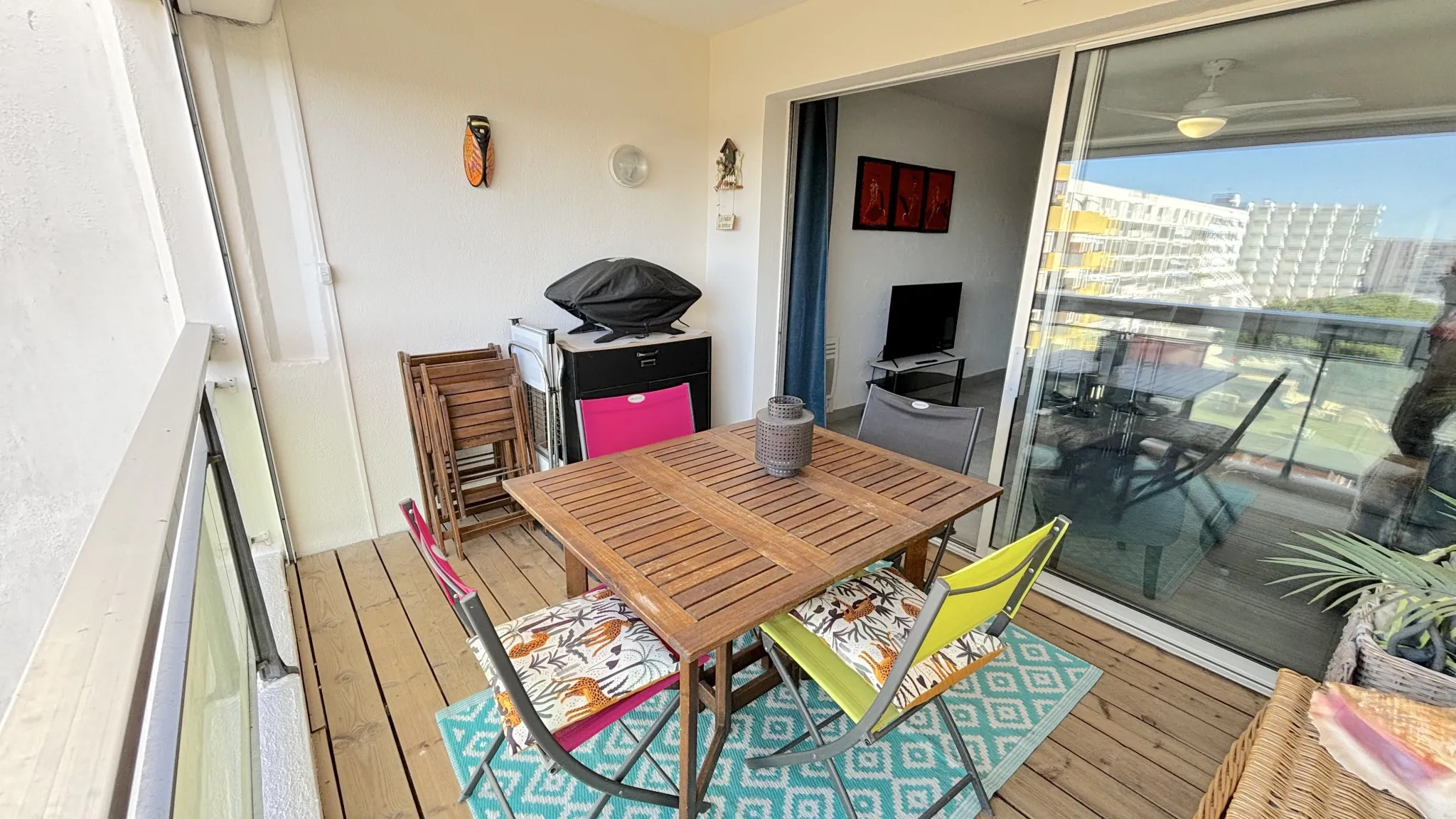 Appartement F2 à Carnon avec terrasse et vue sur le port 