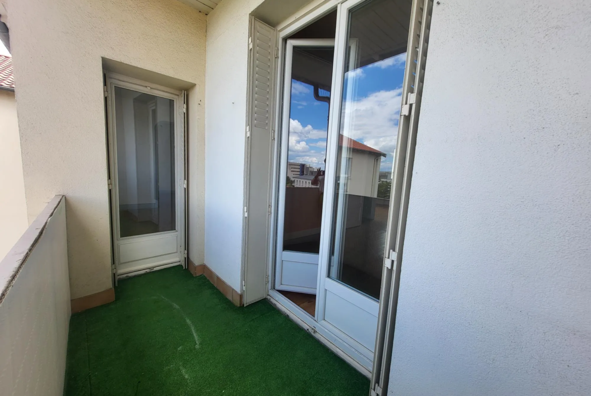 Appartement T5 avec balcon à Beaumont 