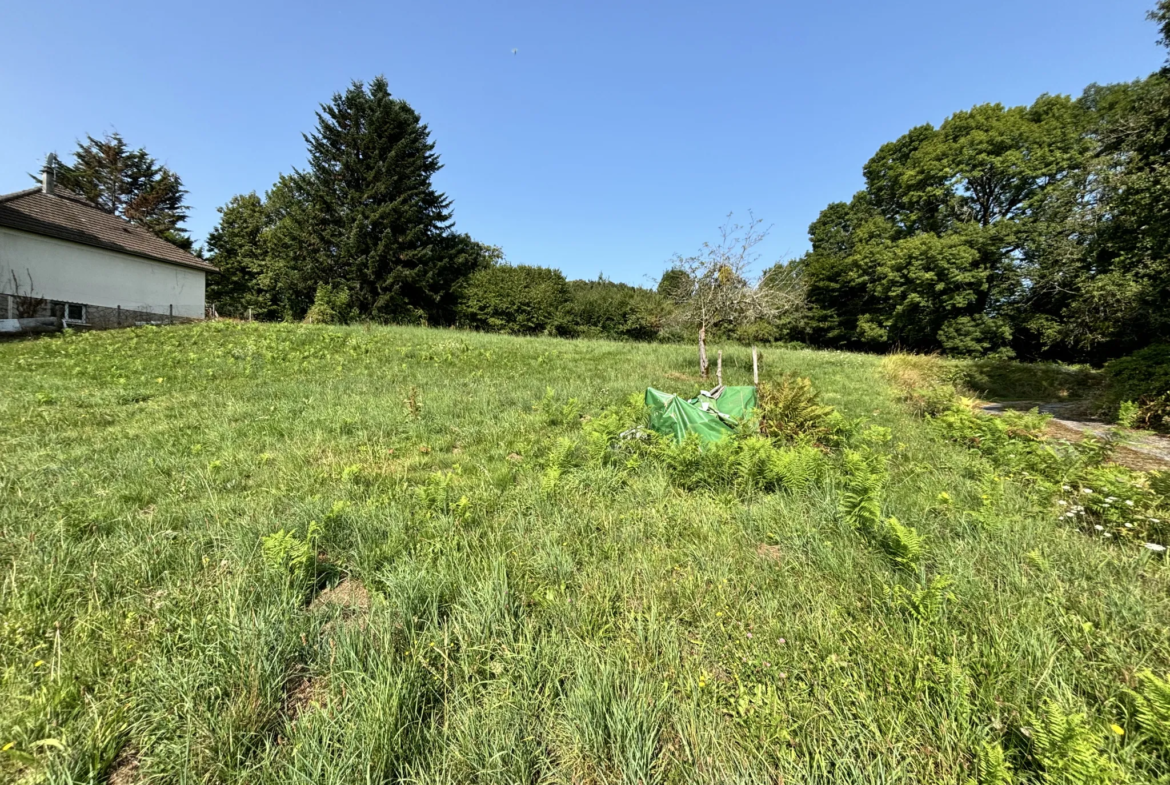 Terrain à construire à Saint Jal en Corrèze - 2497 m2 