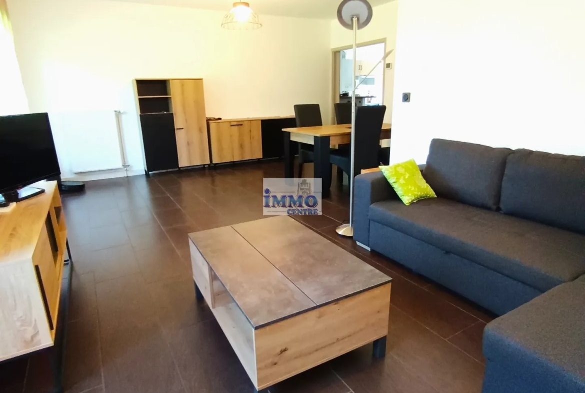 Appartement T4 rénové de 97 m² à vendre - Garage individuel et cave 