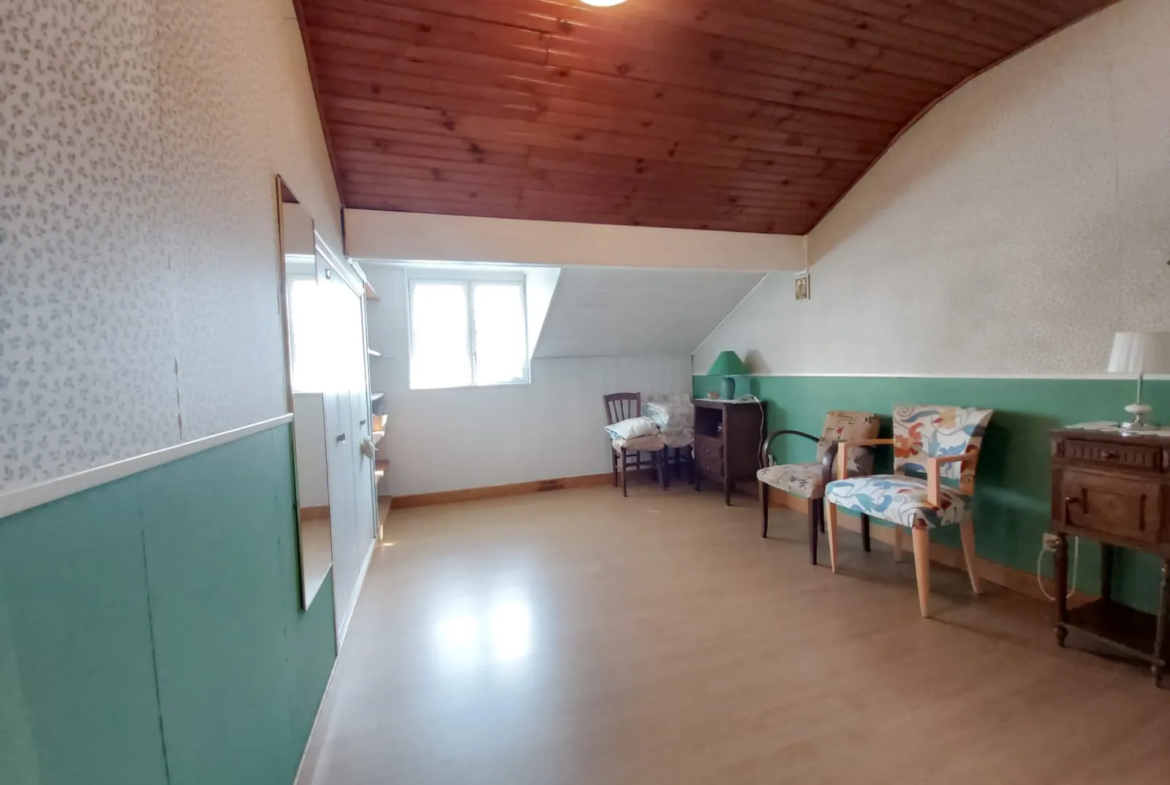 Maison à vendre à Melun - 5min de la gare - Jardin - Sous-sol - Garage 