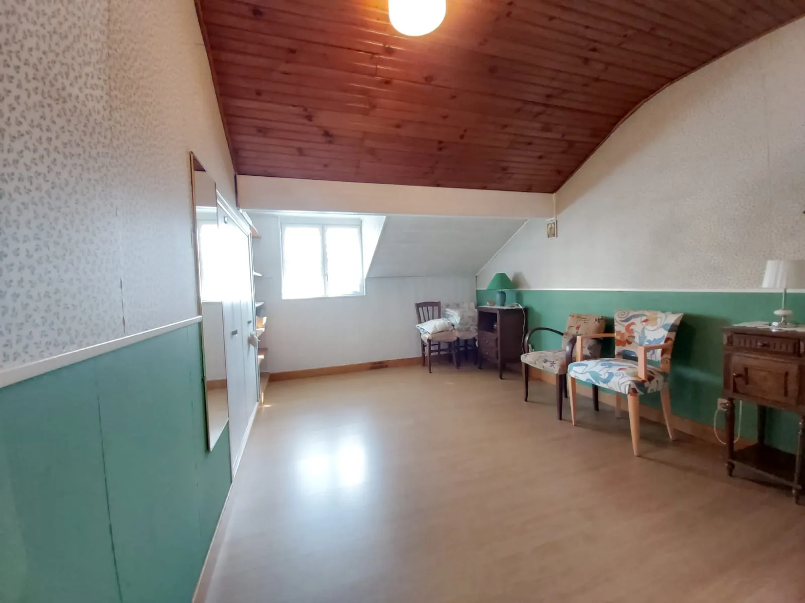 Maison à vendre à Melun - 5min de la gare - Jardin - Sous-sol - Garage 