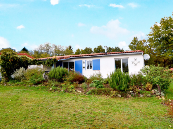 À vendre : Maison plain-pied au village de vacances 'Le Chat' à Ecuras