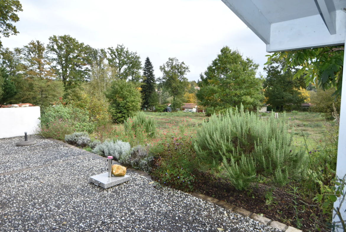 À vendre : Maison plain-pied au village de vacances 'Le Chat' à Ecuras 