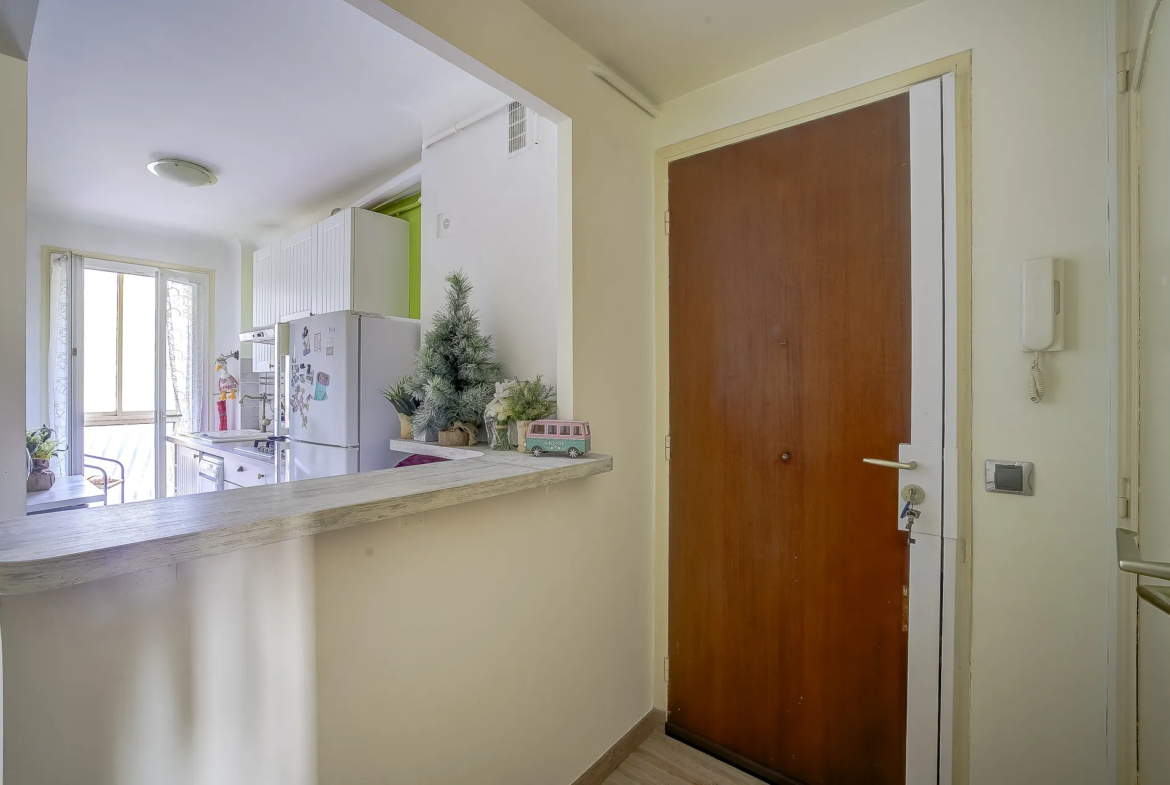 À vendre : Appartement 2 pièces - 40,30 m² - Nice Ouest avec Balcons 