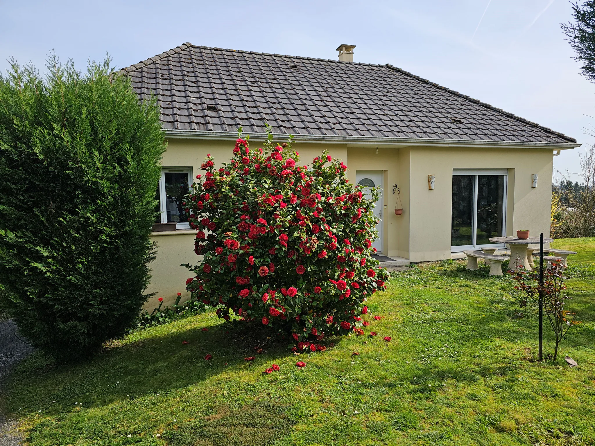 Charmante maison récente à vendre à Lubersac avec 3 chambres 