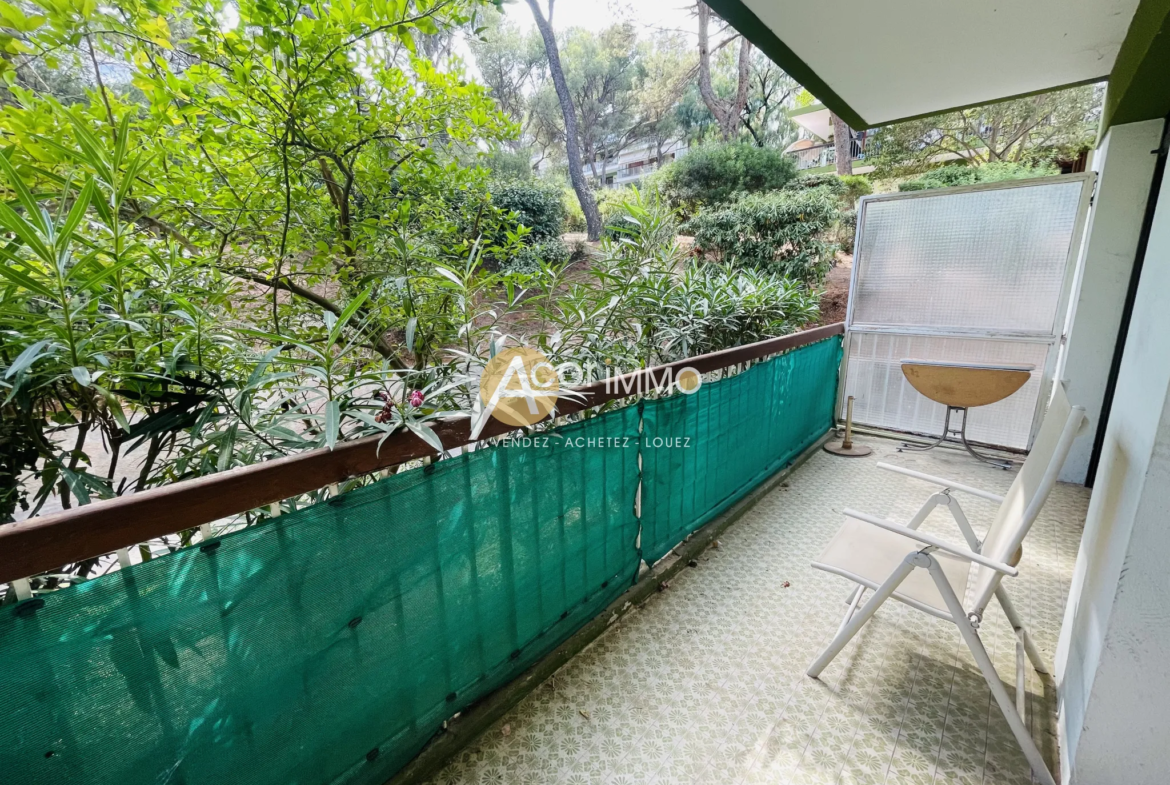 Studio au calme avec terrasse, proche des plages à La Seyne sur Mer 