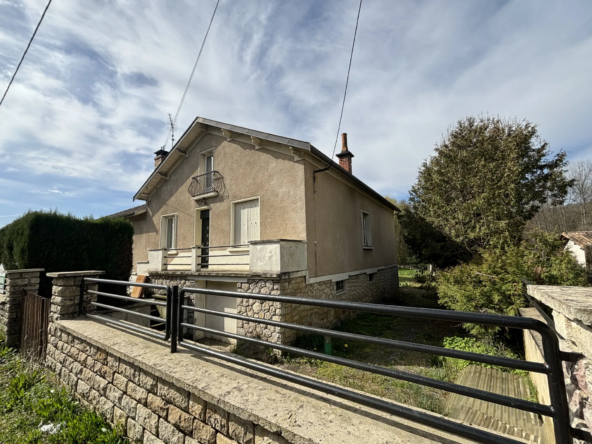 Maison de 6 chambres avec dépendances en bord de rivière à Château L'Évêque